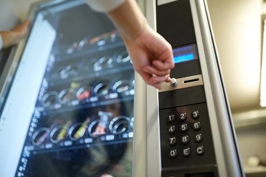 מכונת פחיות אוטומטיות לעסקים, מוסדות וחברות
